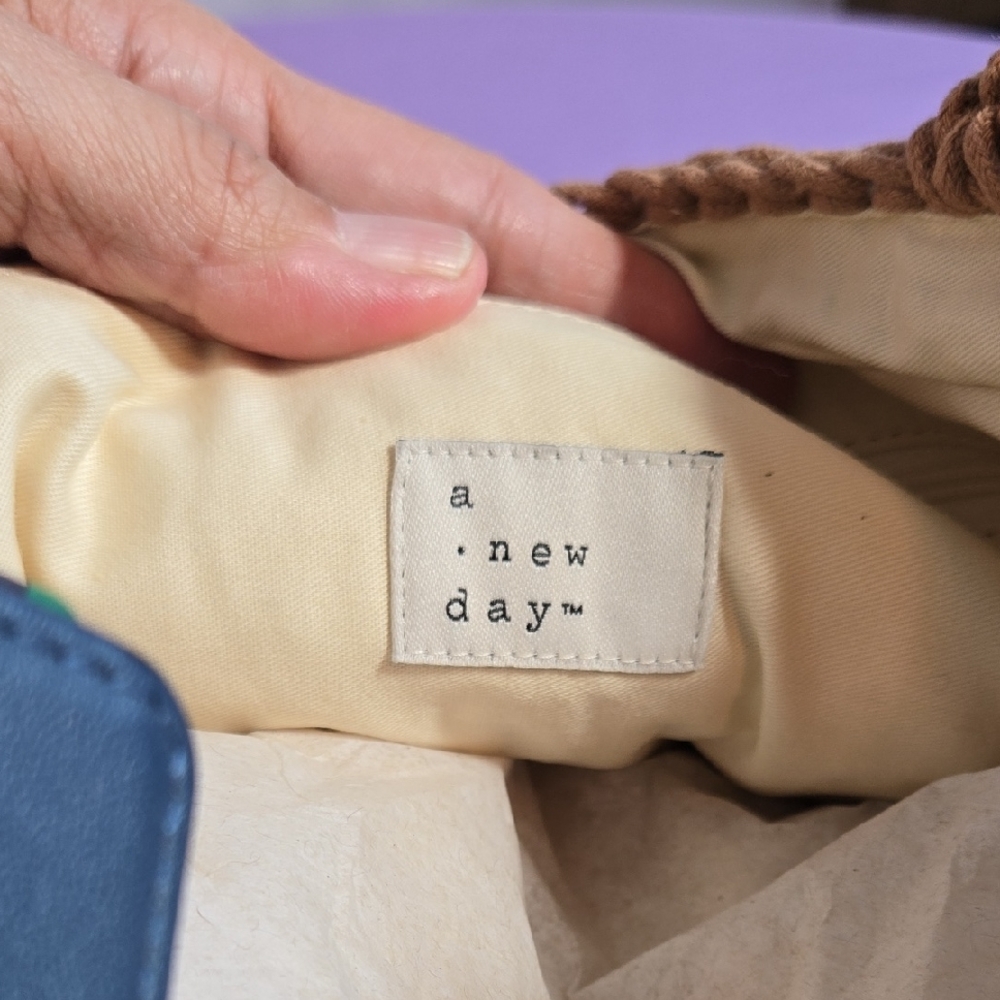 a new day Brown and Cream Woven Tote - Picture 9 of 9